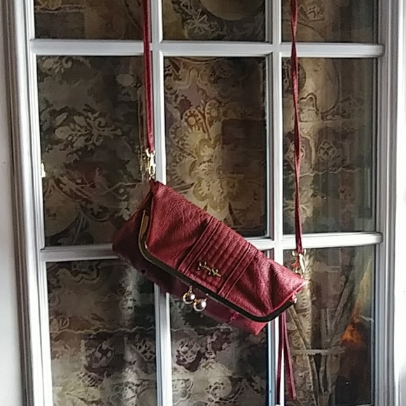 Purs - Picture 1 of 4